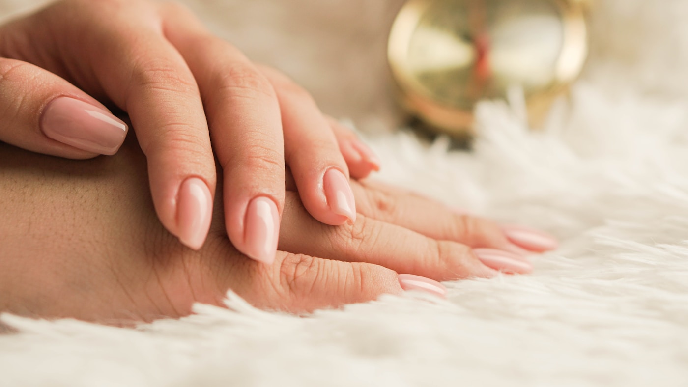 Elegant manicure with neutral tones